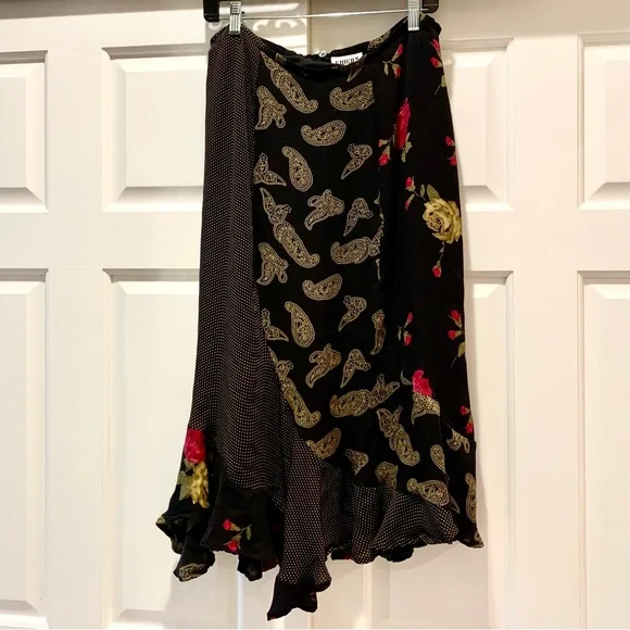 Vintage 100% Silk Chicos Design Elegant Black and Gold Paisley Skirt, size L16 - Picture 2 of 7